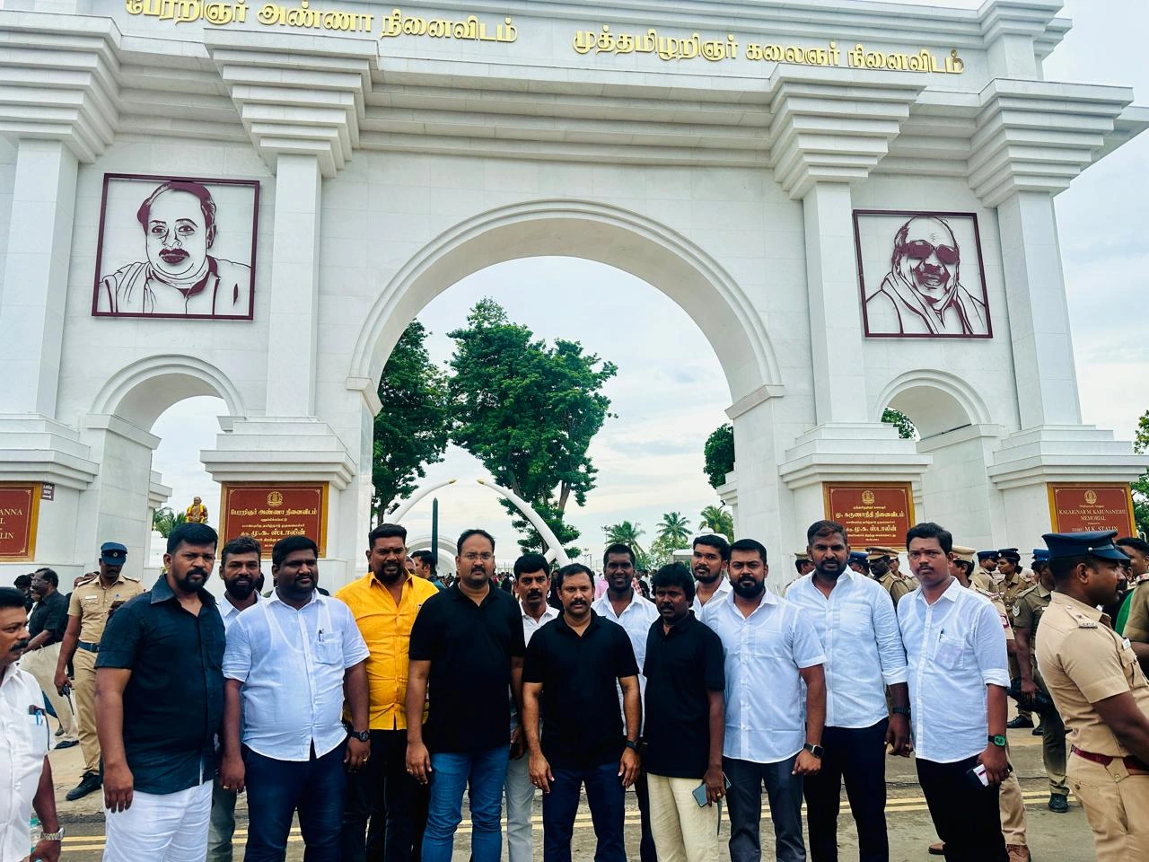 Large gathering of youth and public led by T.R. Krishnaraja at the Kalaignar remembrance peace rally